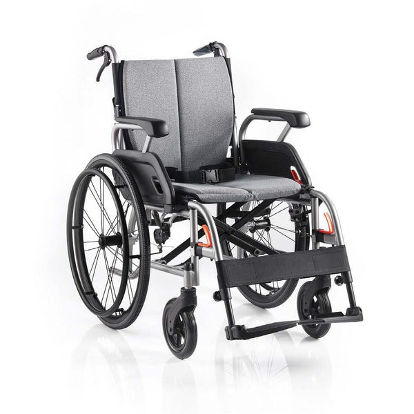 Dicare Pinnacle Ultraroll Self-Propelling Wheelchair